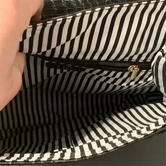 Alexis Bendel Women's Black Croc Print Fashion Backpack Casual - Picture 2 of 7